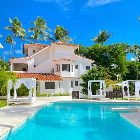 Beach Villa With Bbq & Wifi Access To Swimming Pool - Playa Los Corales